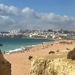 Apartment Casa Oura Located 100 Metres From The